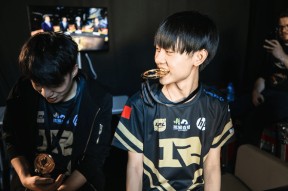 九游官网-Ming遭遇七持续失利，RNG教练压力巨大！